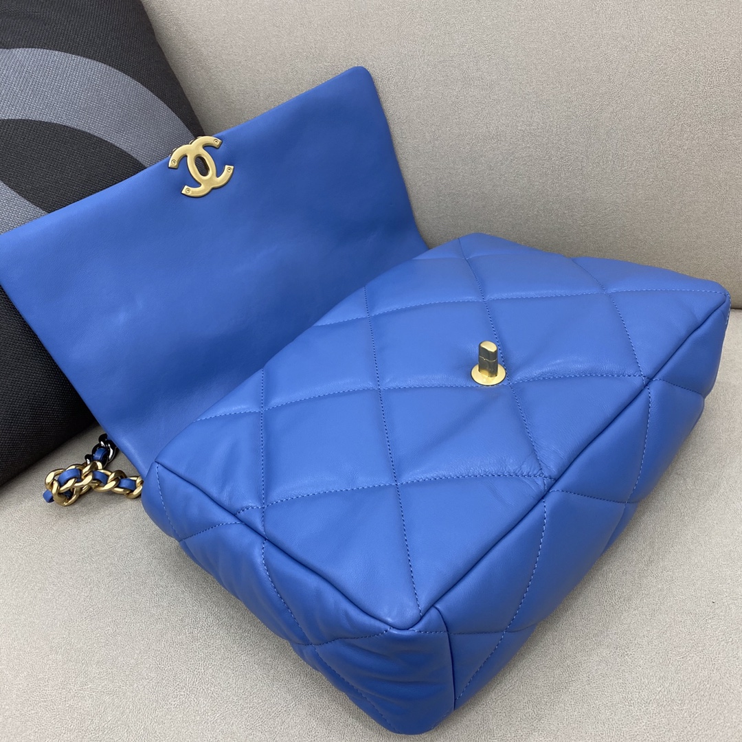 Lambskin 19 Maxi Handbag Flap Bag AS1162 Blue